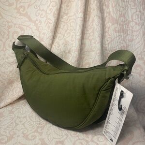 NWT Uniglo Olive Round Mini Shoulder Crossbody Bag